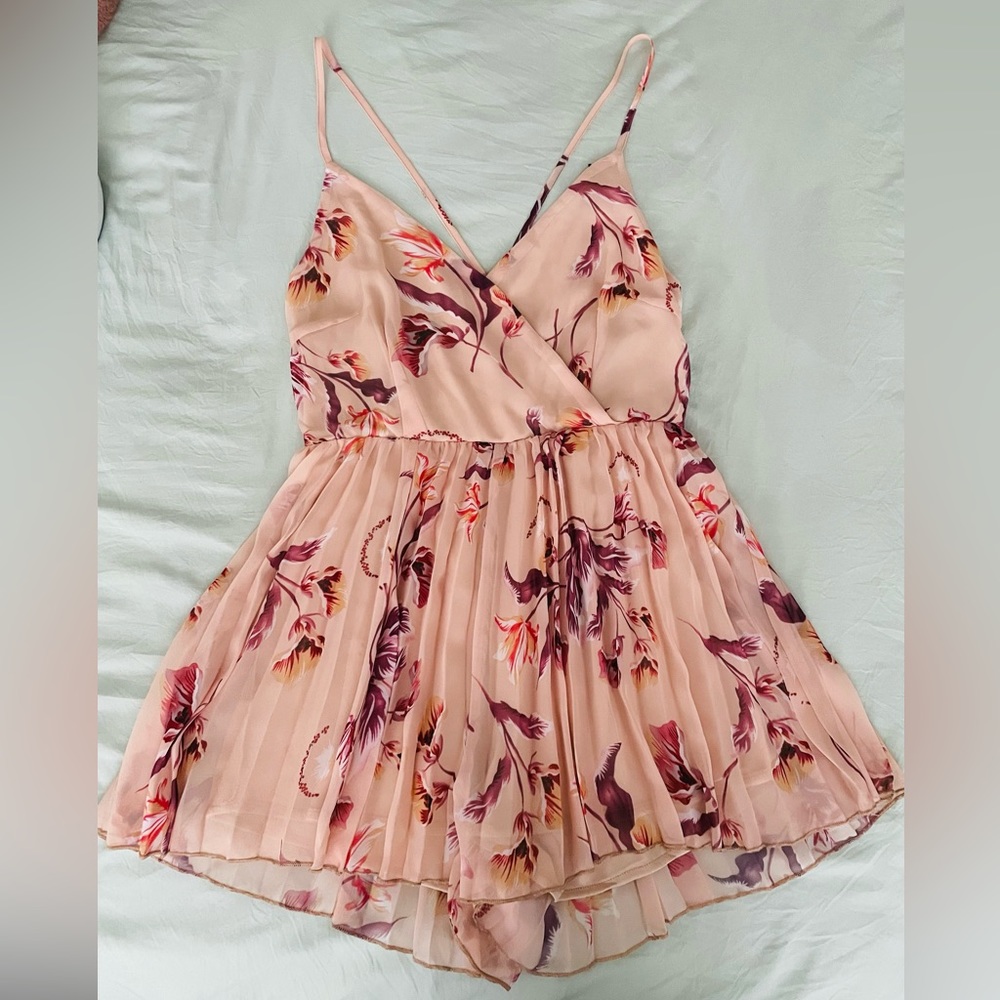 Missguided Pleated Floral Camipla Romper Size 6